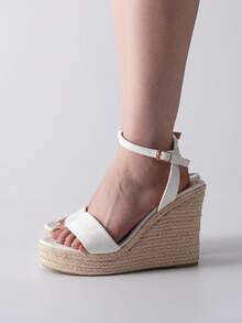 Tropiscape 女士夏季沙滩度假风休闲透气亚麻绳圆头厚底凉鞋，营造度假氛围，放松身心，适合秋季、圣诞节、冬季等各种场合，也是圣诞礼物的理想之选。 - 白色 - 查看 4