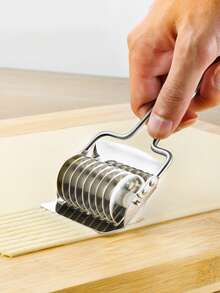 1 件多功能不锈钢面条切割器、香草和葱切片器、手持式面条制作器厨房工具