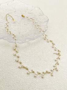 1 Stück Damenkette mit Faux-Perlen, 18K Gold Edelstahl zarter Perlenschmuck Geschenk, geeignet für Hochzeiten und Urlaubsreisen