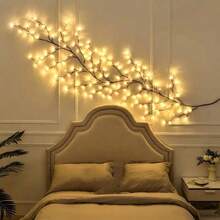 1 个 96LED USB 供电柔性藤蔓灯串，八种照明模式带遥控器，用于花园、家庭、客厅、露营、派对、节日等室内环境照明，是一份完美的礼物