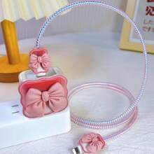 Set 5 in 1 di protezioni per cavo di ricarica con design a fiocco e cuore, compatibile con adattatore di ricarica Apple 18W/20W, in materiale morbido e trasparente, accessori per caricabatterie e telefono per donne
