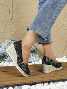 Women's Thick Sole Platform Shoes, 2025 New European And American Fashion Versatile, Minimalist Waterproof Design, Comfortable Casual Woven Shoes
