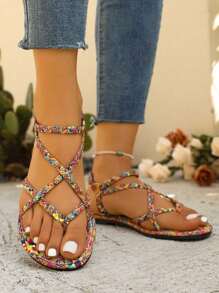 planare Sandalias planas de verano cómodas con estilo bohemio casual de mujer, con correas cruzadas tejidas de colores y estampado geométrico, puntera redonda, diseño slip-on para la playa