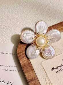 1 pieza Broche de flor de perla de estilo barroco de lujo, Alfiler de solapa de mujer de gama alta, Accesorio de clip de suéter elegante de moda para dama