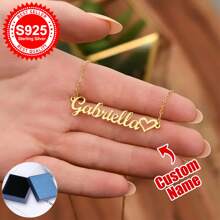 Collar personalizado de plata de ley 925 con acento de corazón pequeño - Un regalo romántico y personalizado para los seres queridos. Ideal para cumpleaños, aniversarios o elegancia diaria. Este collar presenta un nombre en letra cursiva fluida combinado con un delicado detalle de corazón, elaborado en plata 925 de primera calidad. Una pieza sentimental y con estilo de vanguardia para celebrar el afecto, perfecta para regalar a amigos, parejas o familiares.