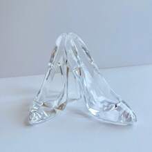 1PC Exquisite Crystal High Heels Decorative Ornaments, Transparent Acrylic Material Living Room Kitchen Room Decorative Ornaments Highly Attractive Crystal High Heels, Suitable For Weddings, Parties, And Women's Gifts