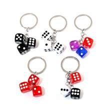 1 pieza Lindo dije de resina 3D con dados, llavero de dados 3D de resina, colgante de llavero de coche, joyería de mochila para hombres y mujeres, regalo