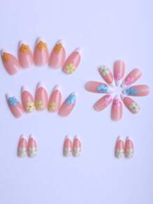 24 piezas de uñas postizas cortas de almendra en diversos colores con estampados florales y cuentas de acero pequeñas, uñas francesas blancas falsas adecuadas para uso diario, oficina, citas, clásicas y sencillas, apropiadas para mujeres y niñas, uñas lindas con pegamento de gelatina, 1 pieza de lima