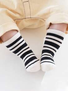 5 Pairs Of Socks For Boys And Girls Aged 0-8, In Spring, Summer, And Autumn. Baby Socks, Black And White Socks