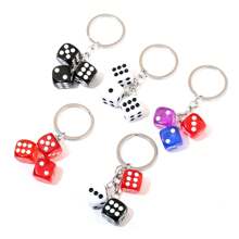 1 pieza Lindo dije de resina 3D con dados, llavero de dados 3D de resina, colgante de llavero de coche, joyería de mochila para hombres y mujeres, regalo