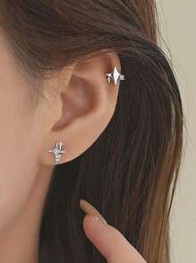 1 pièce Boucle d'oreille clip en zirconium en forme d'étoile à quatre branches, boucle d'oreille de niche unique et charismatique pour les oreilles non percées, minuscule étoile en strass brassard pour l'oreille