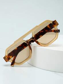 1pc Unisex Square Frame PC Material Glasses, Minimalist Stylish High-End Fashion, Suitable For Travel, Leisure, Party, Beach, Daily Wear - Tea Frame Tortoise Shell Legs Tea Piece - View 3