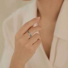 1 Stück Damen einzigartiger Blumen-Muster zarter vintage Design verstellbarer grün-töniger ästhetischer damenhafter Ring