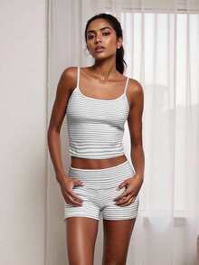 Women Y2k 2 Piece Lace Shorts Set Sleeveless V Neck Cami Top With Shorts Pajamas Sets Sleepwear - 灰色 - 查看 2