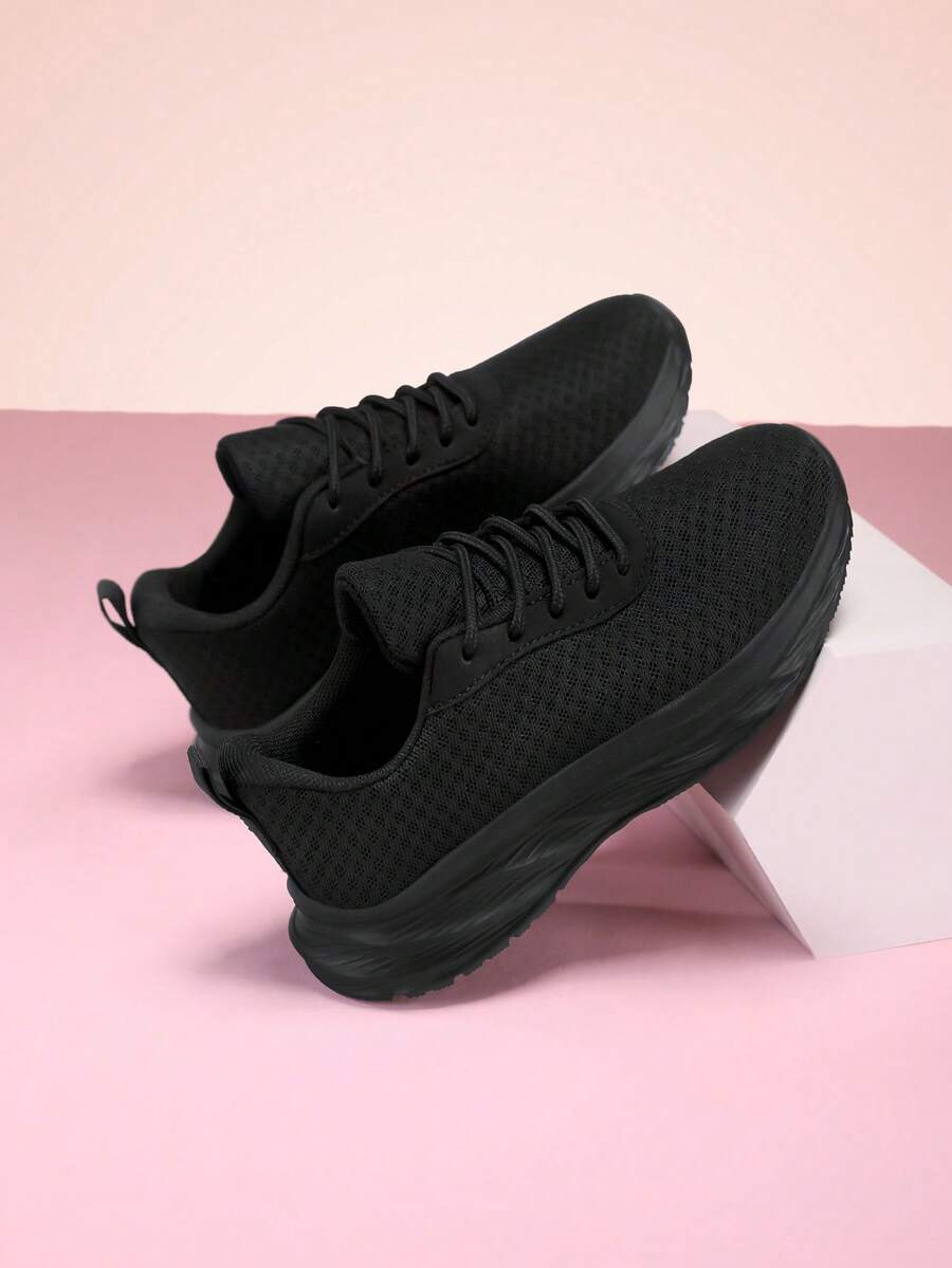 1 par de zapatos deportivos para niños, transpirables, de malla, color negro, de estilo clásico y sencillo, con cordones, cómodos para uso diario y escolar, casuales y resistentes a la suciedad. - Negro - Ver 1