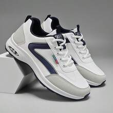 Męskie buty sportowe na co dzień – oddychająca, niska cholewka, granatowe akcenty, wytrzymała cholewka z poliuretanu i podeszwa z tworzywa PVC, wygodne do ćwiczeń, chodzenia i codziennego noszenia o każdej porze roku