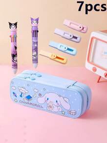 Sanrio Set de 7 piezas - Estuche/caja de lápices de gran capacidad de doble capa de Sanrio, que incluye 1 caja de artículos de papelería, 2 bolígrafos, 4 gomas de borrar de presión, Set de caja de artículos de papelería de Kuromi, un gran regalo para volver a la escuela para niños