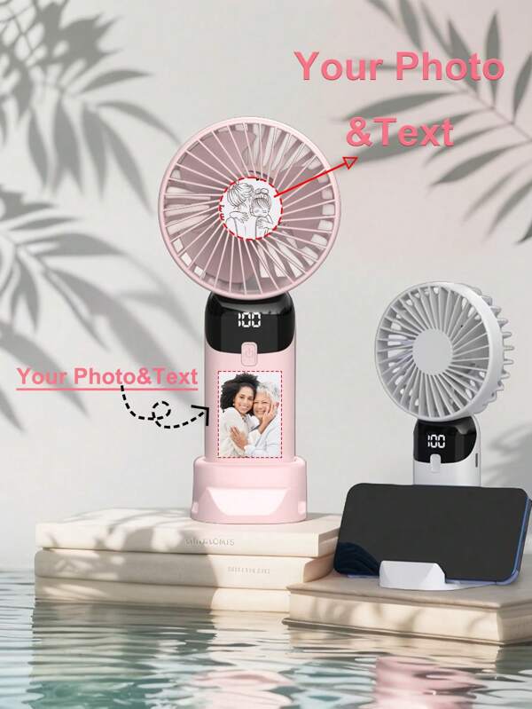 1 Stück Anpassbarer tragbarer Ventilator, anpassbarer Griff mit Ihrem Foto oder Logo, batteriebetriebener 5-stufig einstellbarer Mini-Handventilator mit USB-Aufladung, 600 mAh, angepasstes ideales Geschenk für Geburtstagsparty/Liebesatmosphäre/Jubelutensilien/Gratulation/Geschäftsförderung.