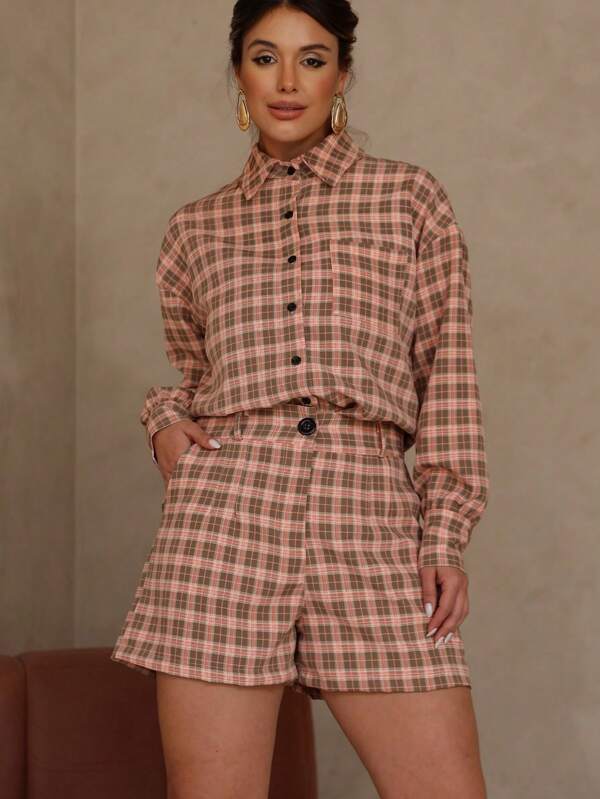 Conjunto Feminino Xadrez Camisa e Shorts Estilo e Conforto para Todas as Ocasiões