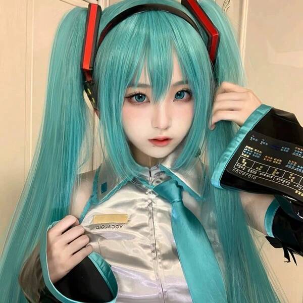 Miku Cosplay Perücke, lange hitzebeständige synthetische Haare mit aufklappbaren Zöpfen & Perückenkap, einfarbiger Farbverlauf-Stil, geeignet für Frühling/Sommer