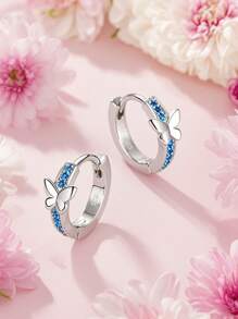 1 Paar 925 Sterling Silber Ohrringe mit Schmetterlingen - verziert mit funkelnden blauen und weißen kubischen Zirkoniasteinen. Elegant, glamourös und niedlich. Perfekt für den täglichen Gebrauch von Jugendlichen oder Veranstaltungen, ideale Geschenke zum Geburtstag oder zu Feiertagen für Mädchen oder Freundinnen