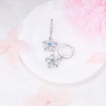 银色方晶锆石花朵耳坠，优雅日常佩戴珠宝，生日礼物 - 銀色 - 查看 4