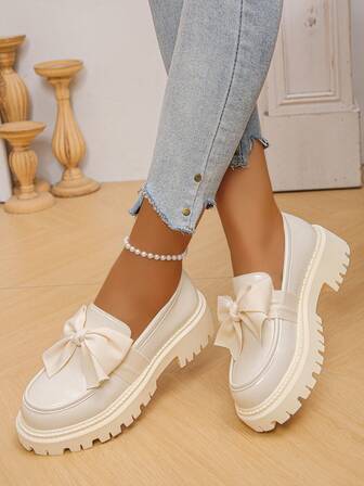 2025新款圆头防滑厚底中跟乐福鞋蝴蝶结一脚蹬英伦风休闲鞋舒适平底女学生鞋