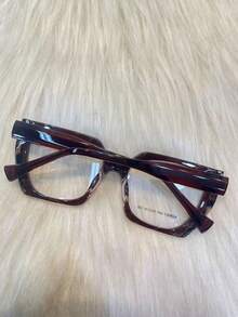 Retro Cat Eye Sunglasses With Black Frame And Polygonal Lenses For Myopia, Female Face, Small And Plain - Coffee Brown - View 4