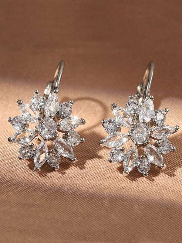 1 Pair Fashion Minimalistic Design Elegant Floral Zirconia Inlaid Clip-On Hoop Earrings For Women, Perfect For Festivals & Gatherings