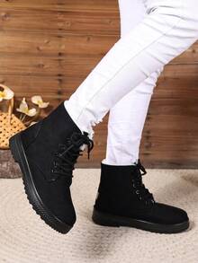 2025防水防滑保暖雪地靴加厚内里及踝靴圆头平跟设计适合中老年冬季女士 - 黑色 - 查看 4