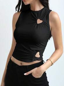 个性女童黑色针织吊带背心，露脐短款，心形镂空设计，圆领，中等弹力，适合休闲穿着 - 黑色 - 查看 10