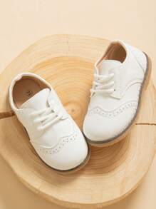 Retro British Style Children Oxford Shoes, White Back To School Flat Lace-Up Brogue Dress Shoes For Boys