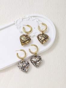 1 对复古风格豹纹心形吊坠耳环，时尚夸张的女士耳环，适合派对佩戴