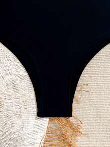 1pc Solid Color Casual Elegant Sexy Hollow-Out Knit Fabric Open Ring Buckle Vacation Beach Travel Sports & Fitness Dress, Suitable For All Seasons