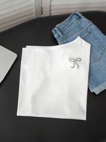 女士不对称肩部短袖 T 恤，街头风格优雅返校夏季设计，修身蝴蝶结肩部上衣