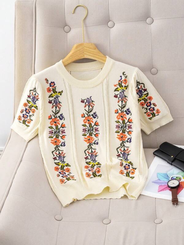 Top tricoté à col rond, manches bouffantes avec détails de broderie florale, blouse à manches courtes pour vacances pour femme