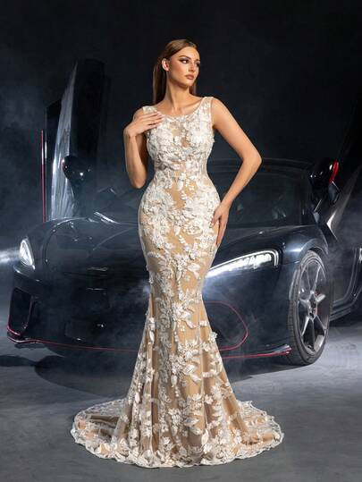 Faeriesty Elegant Lace Mermaid Wedding Dress For Brides, Adorned With Floral Embroidery, Deep V-Neck Backless Design, And Flowing Floor-Length Skirt - An Exquisite Bridal Gown, Ideal For Wedding Ceremonies, Private Parties, And Fashion Photography