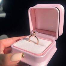 1 pieza Anillo de moda para mujer, estilo dulce y elegante, anillo de aleación con circonita incrustada, adecuado para el Día de San Valentín, vacaciones, ir al trabajo, citas, fiestas, bodas, compromisos, como regalo para esposa, novia, madre, aniversario, Año Nuevo, apto para todas las estaciones