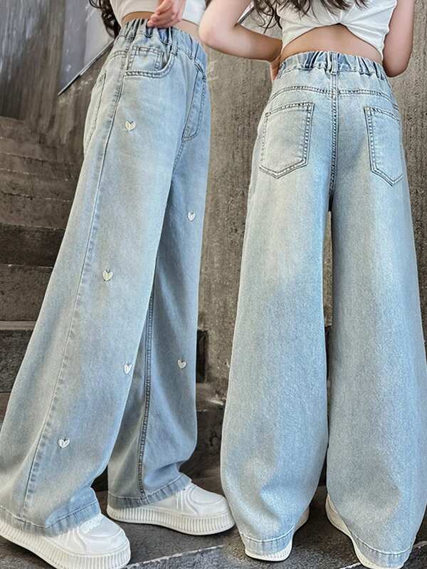 Jeans larghi smanicati casual per ragazza adolescente con ricamo a forma di cuore e lavaggio ad acqua