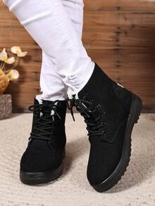 2025防水防滑保暖雪地靴加厚内里及踝靴圆头平跟设计适合中老年冬季女士 - 黑色 - 查看 6