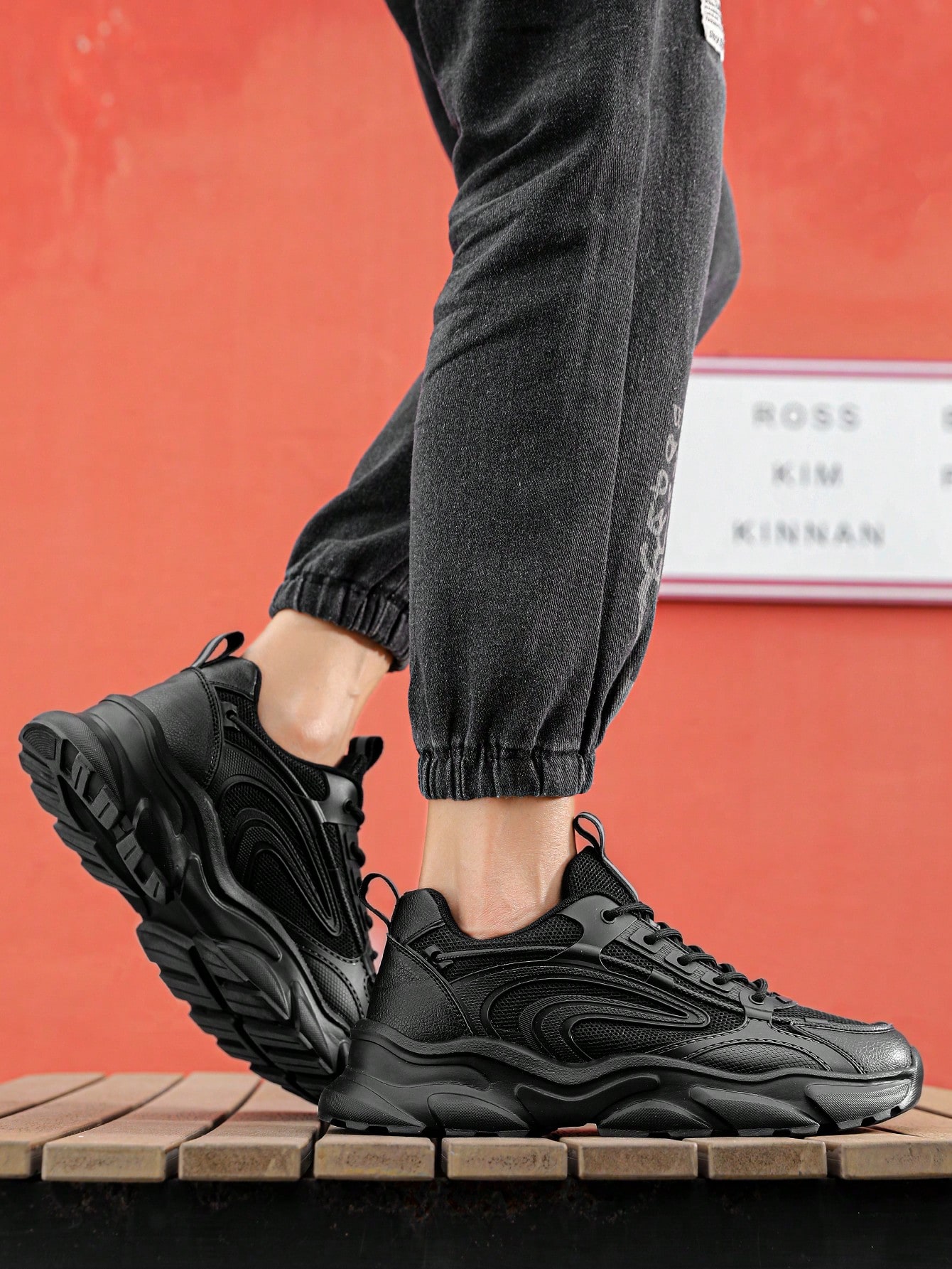 أحذية رياضية كاجوال بتصميم شبكي ملون بسيط مع ربطة...