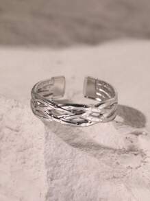 1pc Stainless Steel Twisted Ring, Elegant And Minimalist Design, Suitable For Women, Small Avant-Garde French Style Finger Ring