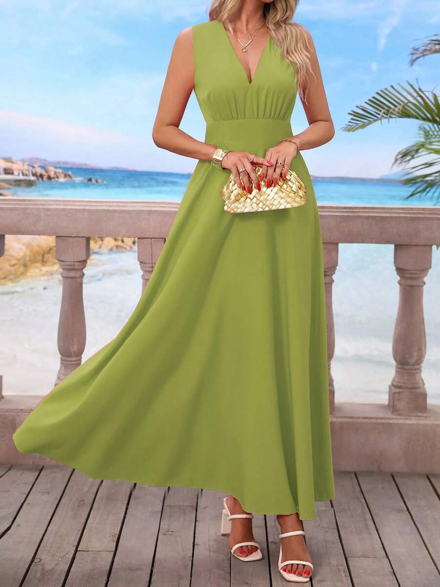 女式夏季无袖深 V 领收腰 A 字形连衣裙，纯色休闲舒适户外连衣裙 - 綠色 - 查看 1