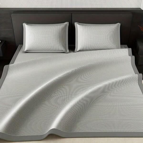 3pcs Luxury Cooling Ice Slippy Fiber Fabric Mattress Pad Set, Summer Soft Comfort Breathable Cool Mat With Long-Lasting Cooling Effect, 1 Pad + 2 Pillowcases, Exquisite Design, Foldable, Suitable For Bedroom, Dormitory, Living Room And Outdoor Camping, Moisture-Wicking Fashionable Portable Machine Washable With Corner Straps