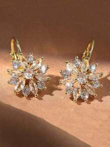 1 par de pendientes aro de clip con diseño minimalista elegante, con incrustaciones de circonita y diseño floral, perfectos para festivales y reuniones