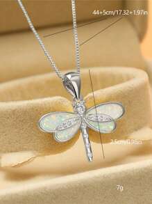 1 pièce Collier pendentif d'animal géométrique de libellule colorée, alliage de zinc couleur argent avec zircone cubique, convient pour les tenues quotidiennes et les accessoires de fête
