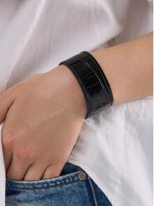 1 件新款 PU 手链，朋克母亲节礼物