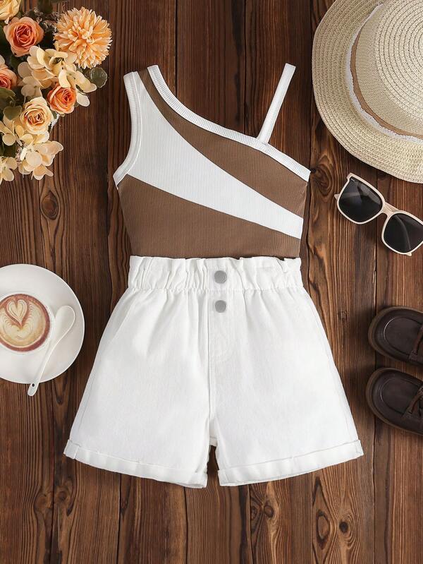 Set de 2 piezas con top de tirantes y pantalones cortos de mezclilla blanca de estilo de color block para niñas jóvenes