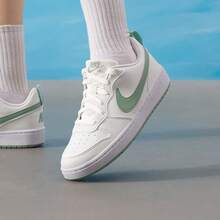 Nike 女款 COURT BOROUGH LOW RECRAFT 休闲运动鞋，低帮滑板鞋，DV5456-130 - 白色 - 查看 6