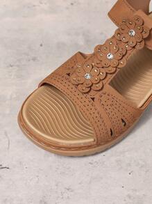 Sandalias de punta abierta de talla grande de estilo casual para 2025, sandalias romanas para mujer con hebilla y diseño de cierre de para uso en exteriores